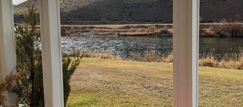 Salmon Riverfront Home
Close to Salmon and Challis. Fishing from back yard.