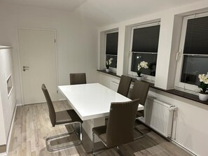 Dining - Wohnen wie zu Hause (Löhne)