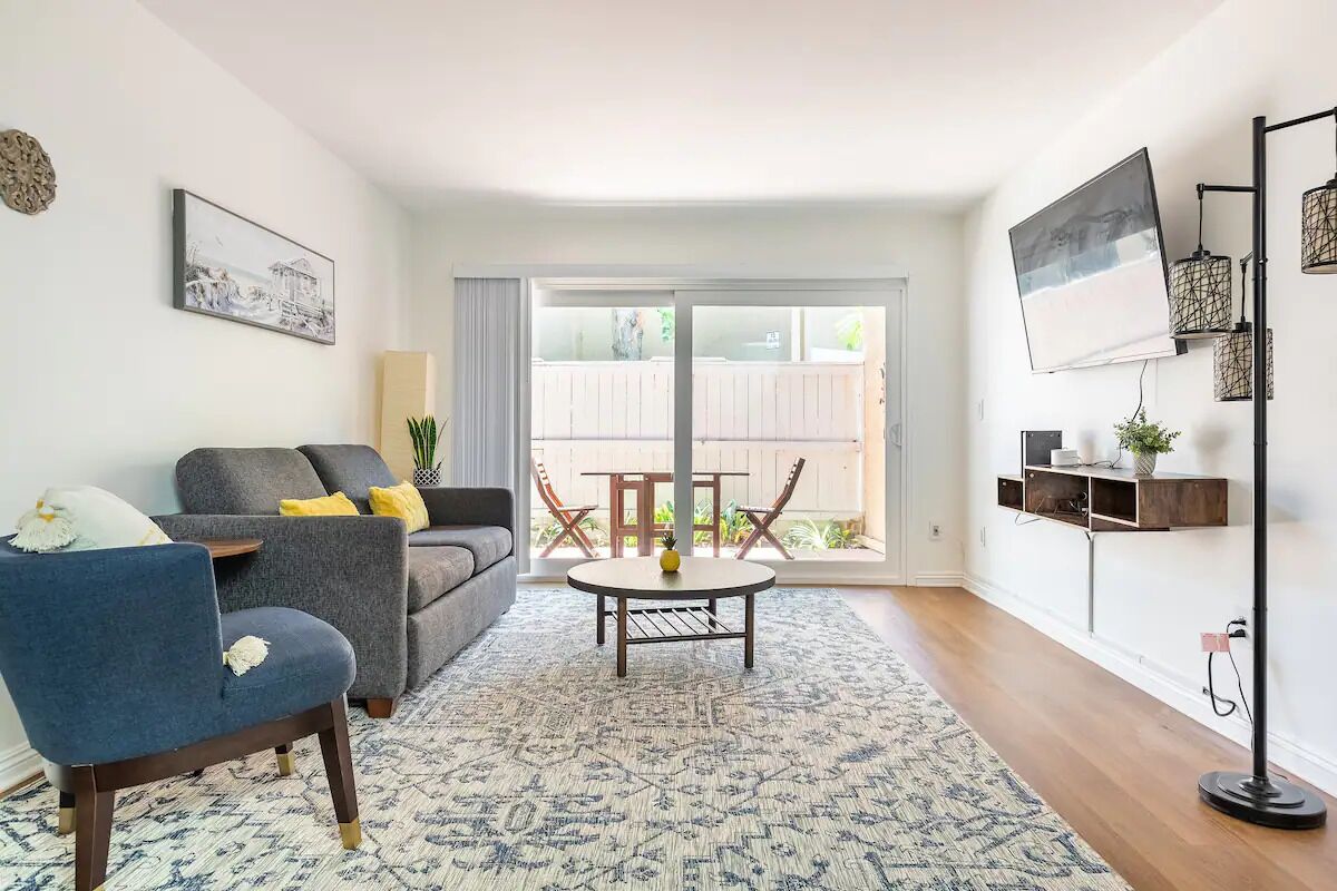 ⭐Calming Escape to OC - 15m to Disneyland, South Coast Plaza, King + Queen Bed⭐