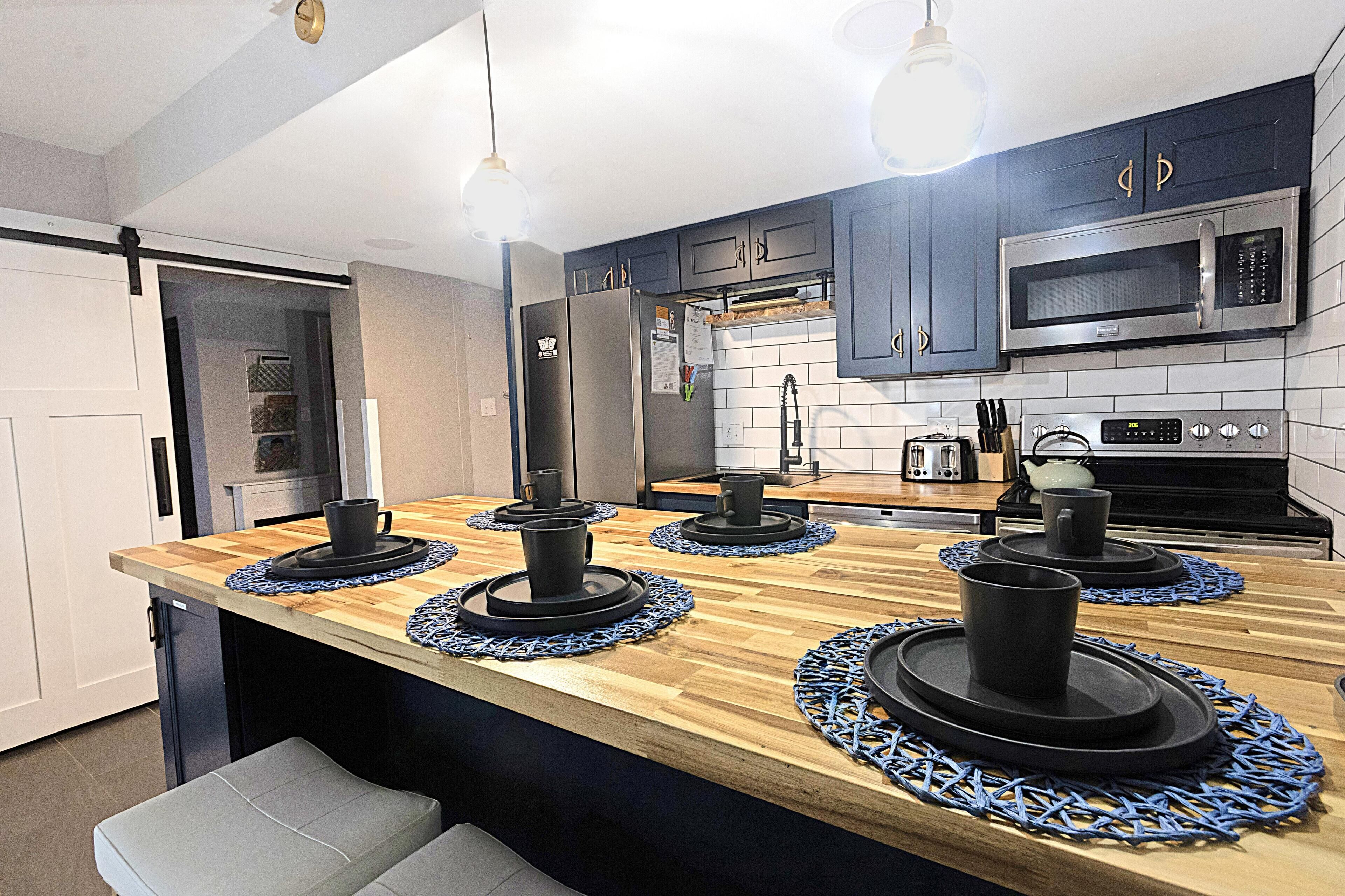 冰箱、微波炉、烤箱、炉灶