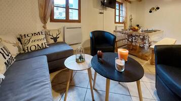 Télévision, cheminée