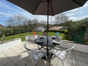 Outdoor dining - Lasaian - Sare - Gîte (SARE)