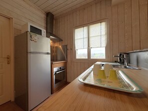 Fridge, microwave, dishwasher