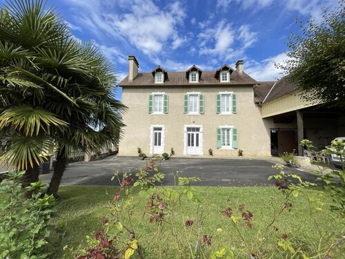 CHEZ LABAT 1 - ESPOEY