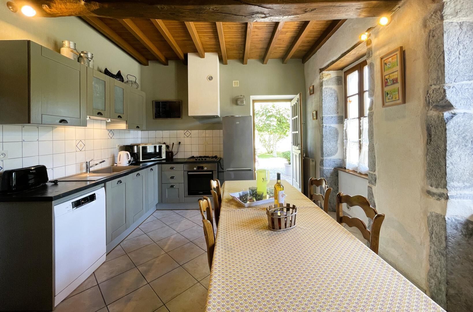 Kühlschrank, Mikrowelle, Geschirrspüler