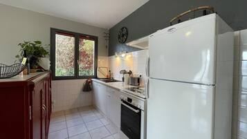 Fridge, microwave, dishwasher