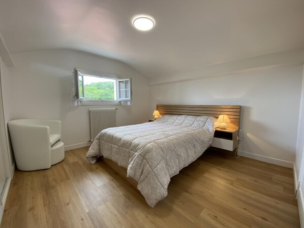 2 chambres, accès à Internet