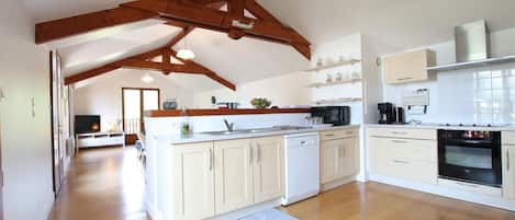 Fridge, microwave, dishwasher