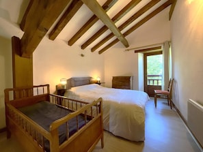 3 bedrooms, Internet