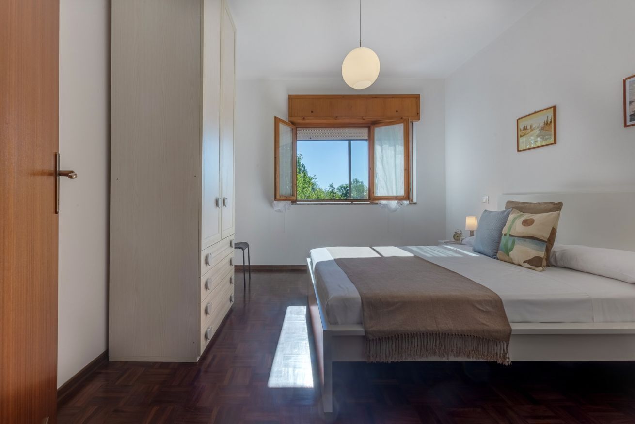 3 Schlafzimmer, Bügeleisen/Bügelbrett, Internetzugang, Bettwäsche