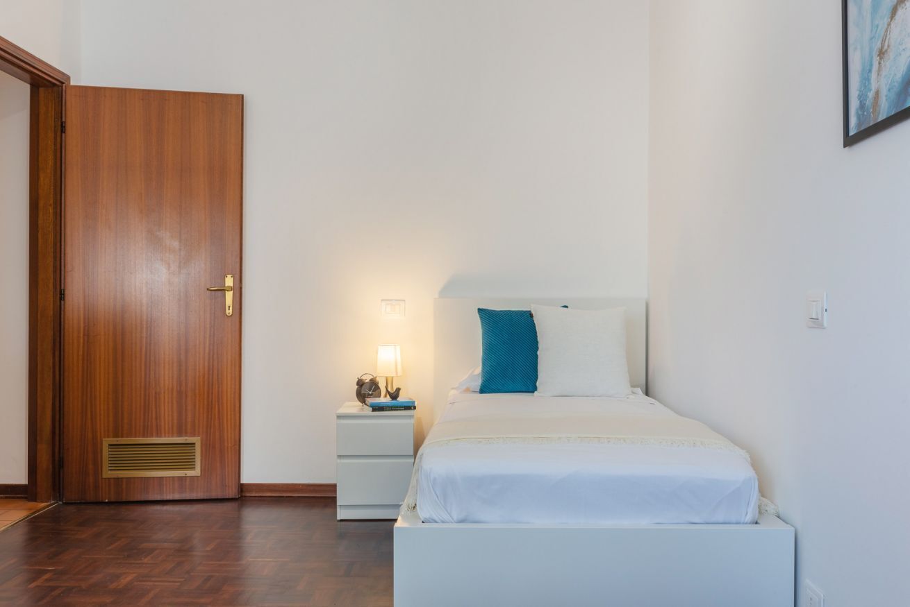 3 chambres, fer et planche à repasser, accès Internet, draps fournis