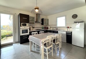 Fridge, microwave, oven, dishwasher