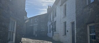 Holiday Cottage In The Village Of Dent In The Yorkshire Dales - Dog friendly