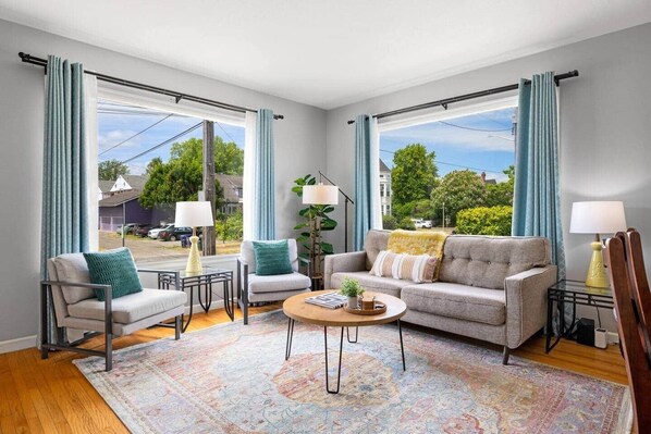 Televisor intel·ligent i llibres