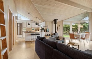 TV, fireplace - Lovely home in Vejby with kitchen (Vejby)
