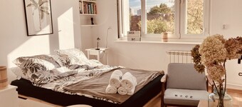 Spacious, calm apartment, near to the center - best for families