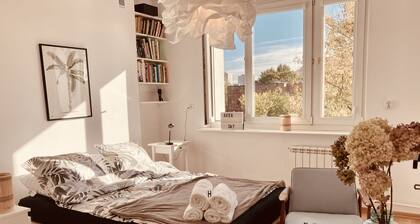 Spacious, calm apartment, near to the center - best for families