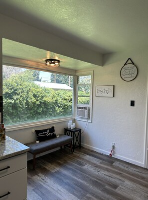 Interior - Sunny and Central in Idaho Falls! Beautiful Corner Lot! (Idaho Falls)