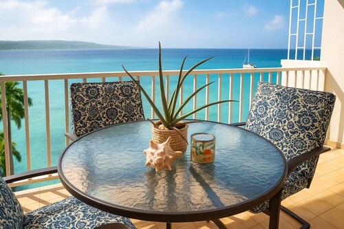 Priceless Views – Oceanfront 1-Bedroom Condo Across from Doctor’s Cave Beach