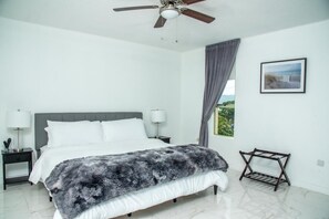 1 bedroom, iron/ironing board, travel crib, WiFi