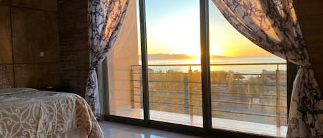 Family Triple Room, Beach View