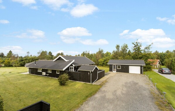 Exterior - Lovely home in Strandby with WiFi (Strandby)