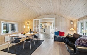 Dining - Lovely home in Strandby with WiFi (Strandby)