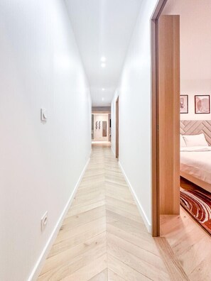 2 chambres, fer et planche à repasser, lit parapluie, Wi-Fi