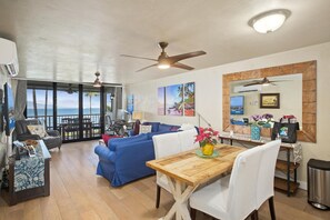 Smart-TV, DVD-spiller, bøker og PC-skjermer