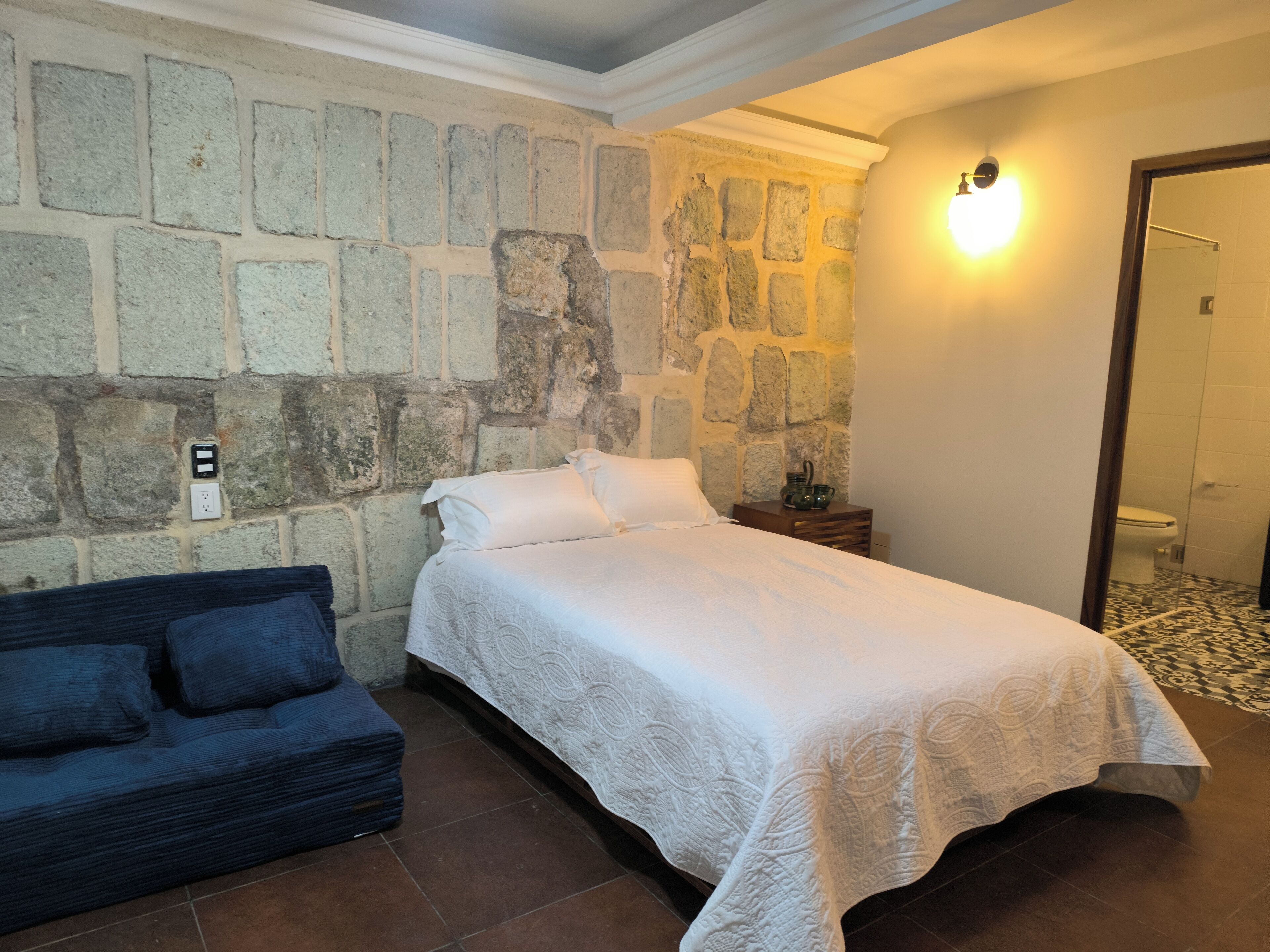 Comfort Room, 1 Queen Bed with Sofa bed | Premium bedding, down comforters, individually decorated