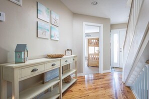 Interior - Walk to Beach, Hot Tub, Resort with Community Pool (Corolla)