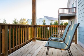 Property grounds - Walk to Beach, Hot Tub, Resort with Community Pool (Corolla)