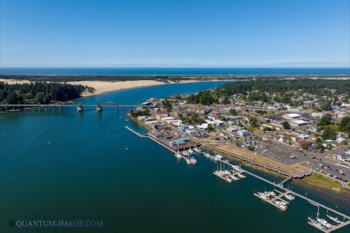 New Listing-Comfy Home near Dunes & Ocean! Family & Pet friendly!