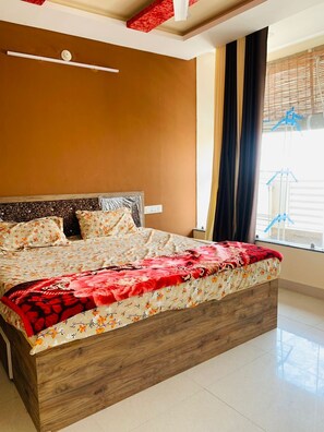 3 habitaciones, tabla de planchar con plancha y wifi gratis