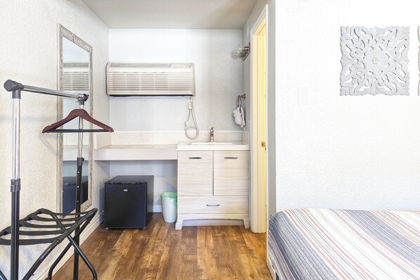 1 makuuhuone, silitysrauta/-lauta, Wi-Fi, vuodevaatteet