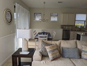 Living area - Beautiful home, 2 bedroom plus den with a 2 car garage at LAKES AT WATERWAYS  (Vero Beach)