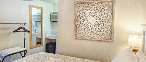 1 غرفة نوم ومكواة/لوح كي وواي فاي وملاءات أسرّة