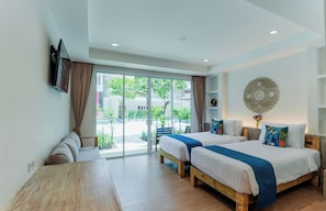 Premier Twin Room, Balcony, Garden View | 1 bedroom, in-room safe, desk, free WiFi