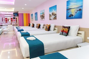 In-room safe, desk, free WiFi, bed sheets - LOVE Beach Club (Koh Samui)