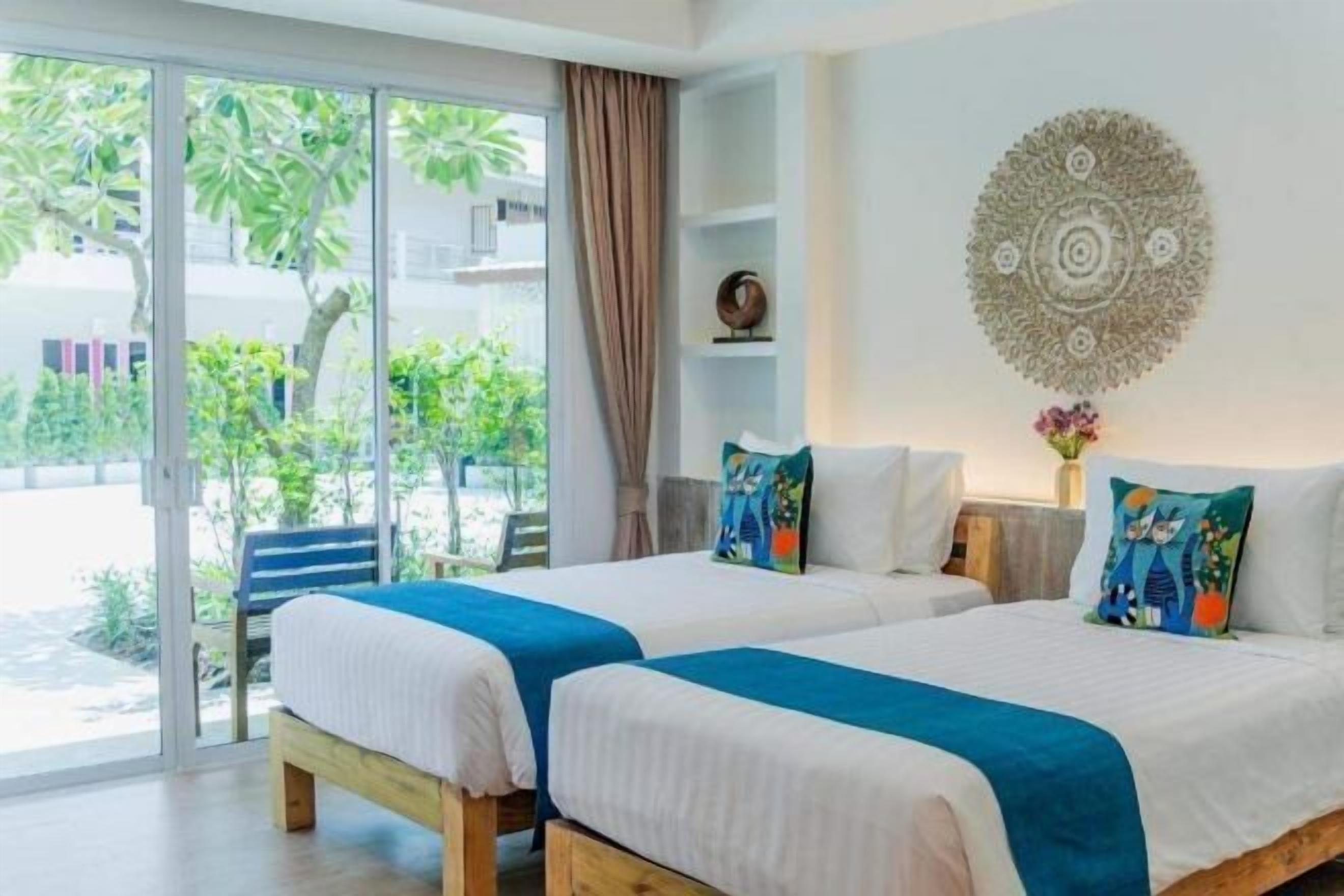 Caja de seguridad en la habitación, escritorio y wifi gratis 