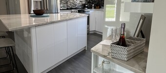 Luxury Home only 3 miles from Rapids Waterpark! 