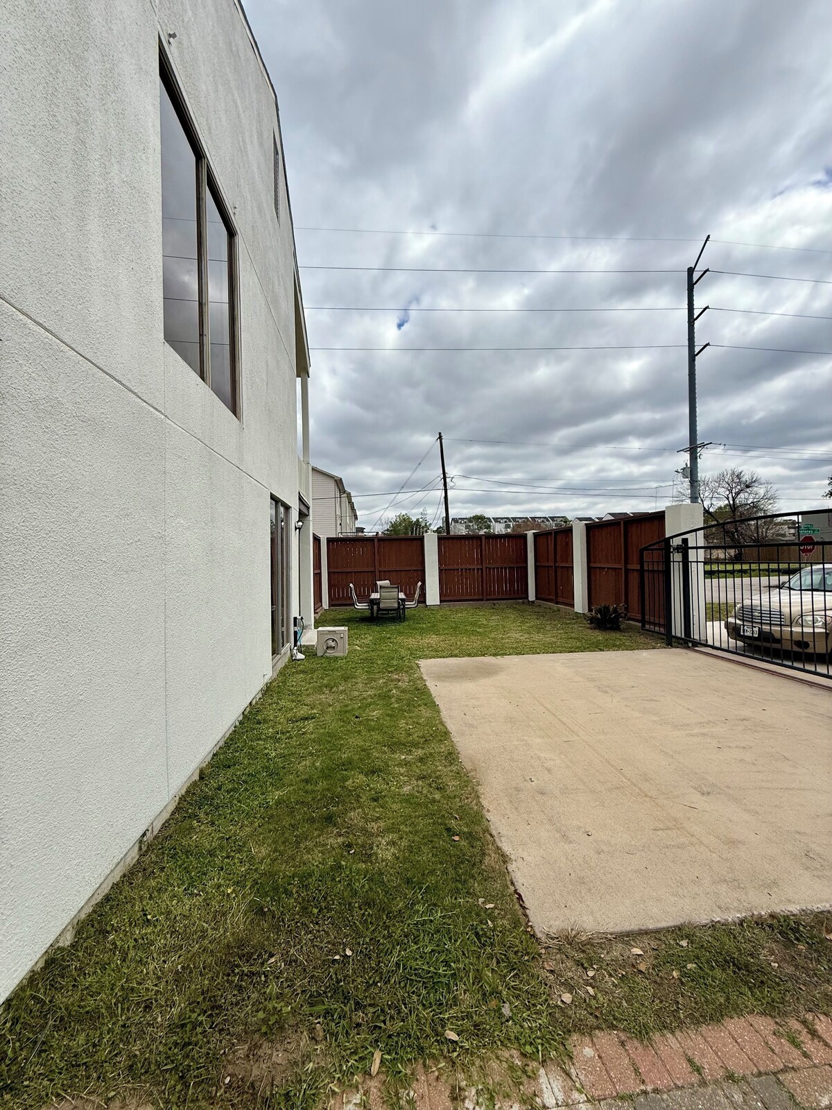 Photo 12 of Charming 3 bedroom house in gorgeous Galleria in Houston with AC, WiFi