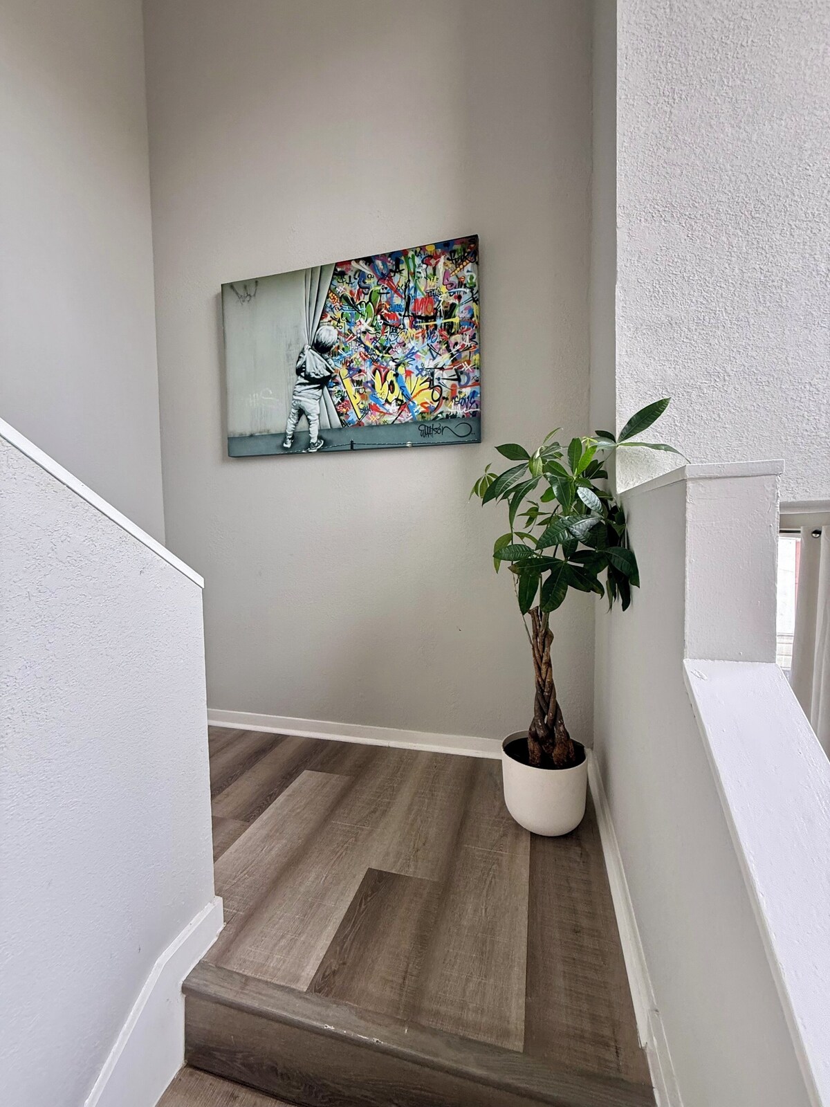 Photo 17 of Charming 3 bedroom house in gorgeous Galleria in Houston with AC, WiFi