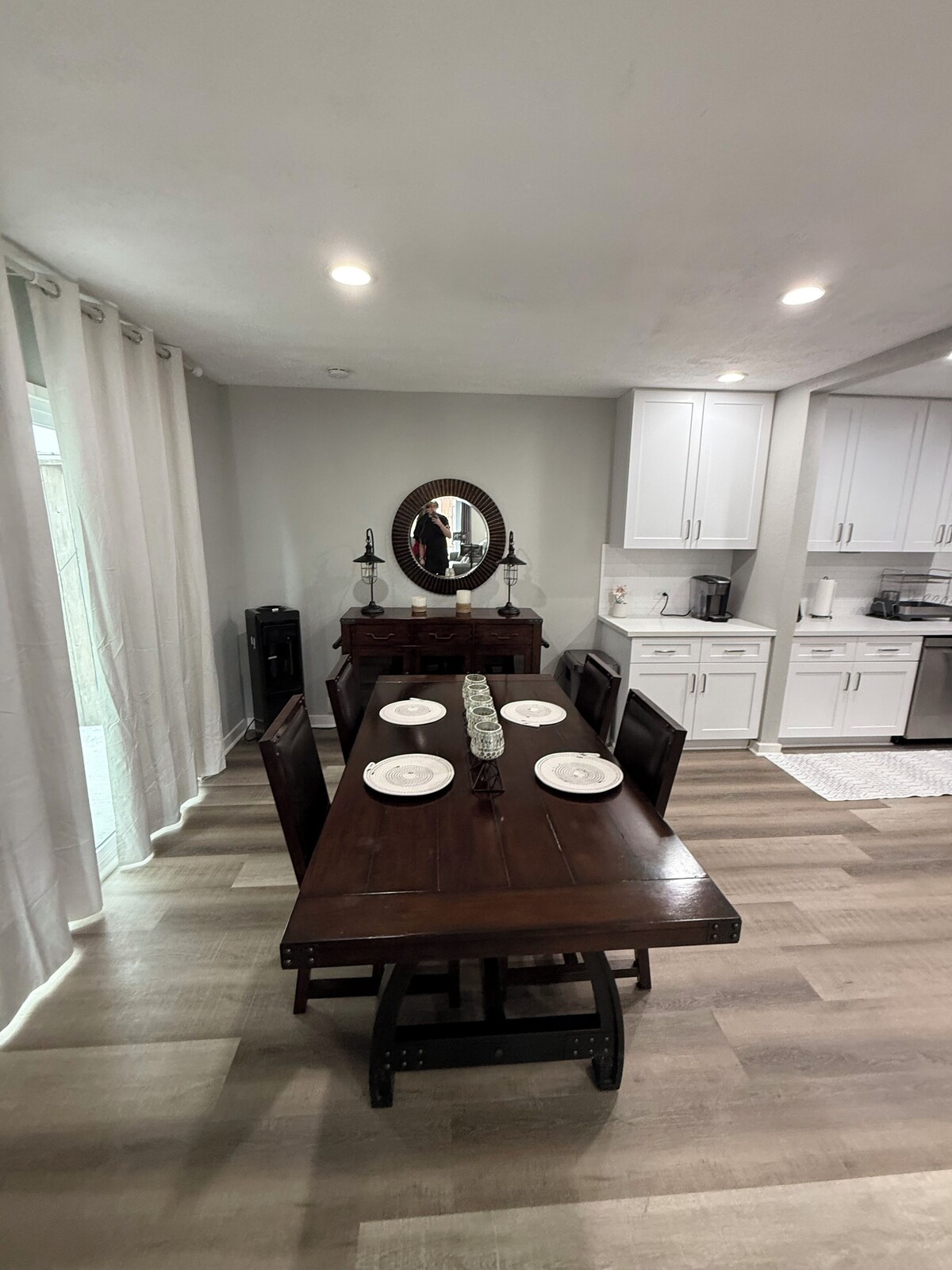 Photo 23 of Charming 3 bedroom house in gorgeous Galleria in Houston with AC, WiFi