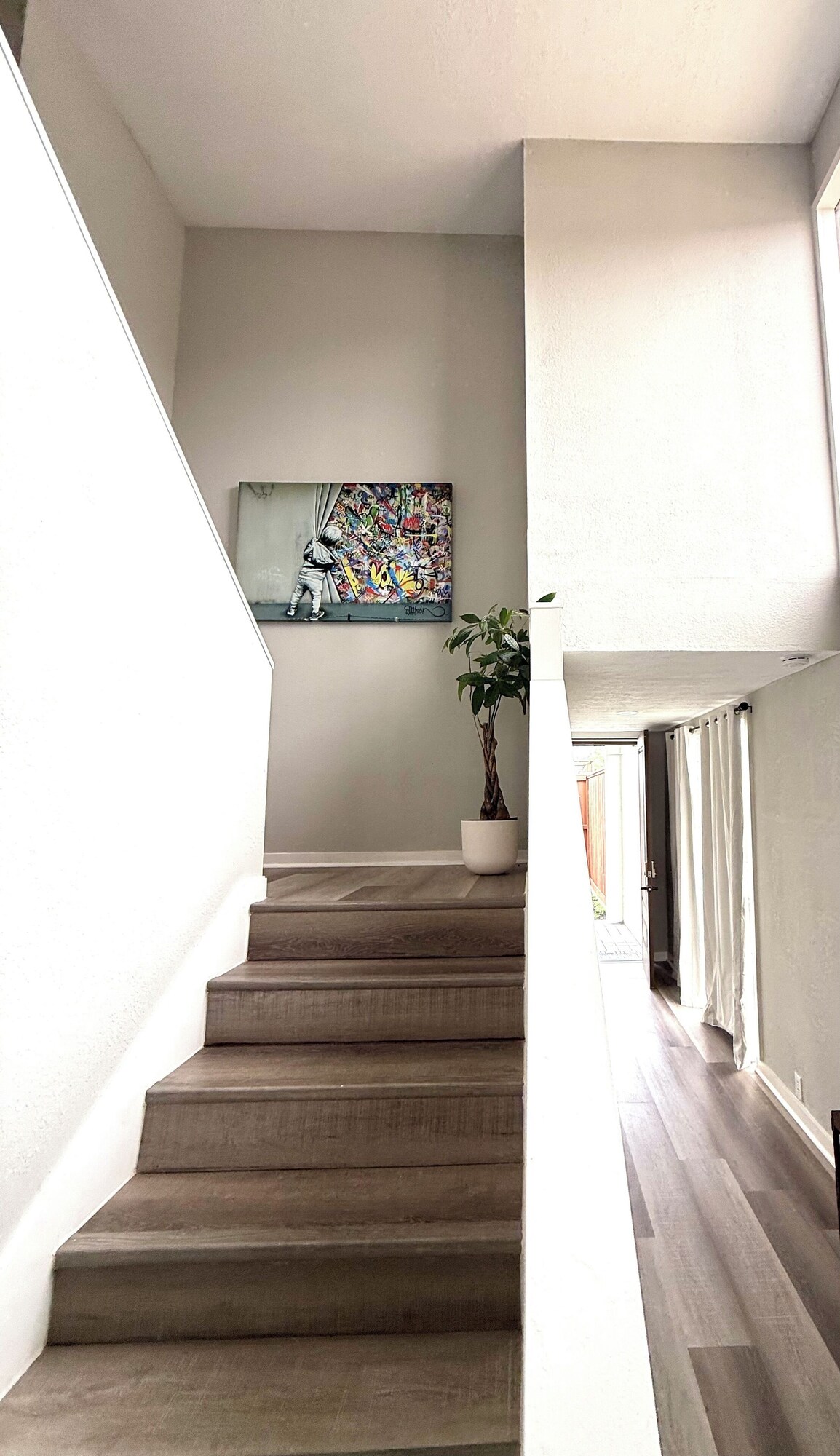 Photo 18 of Charming 3 bedroom house in gorgeous Galleria in Houston with AC, WiFi