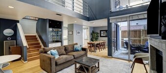 A beautiful spacious home in the heart of Houston