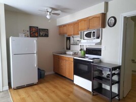 家庭房 | 私人厨房 | 大冰箱、微波炉、茶具/咖啡用具、电热水壶