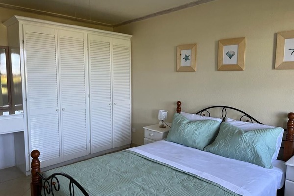 1 bedroom, queen bed, plenty of storage for longer stays - with AC