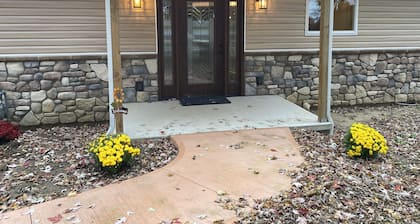 Rusty’s Getaway is a rustic/modern handicap accessible, family friendly space.