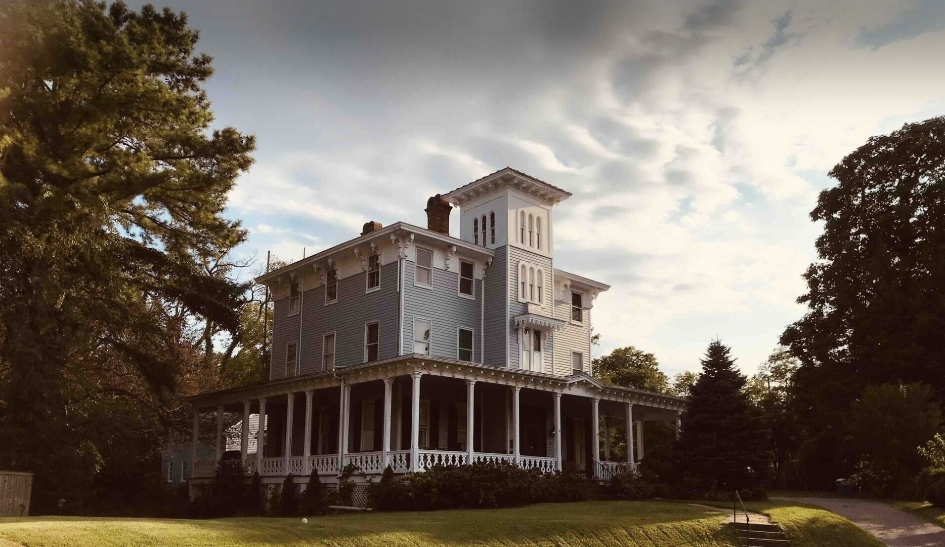 The Carriage House at Historic Belle Grove Manor